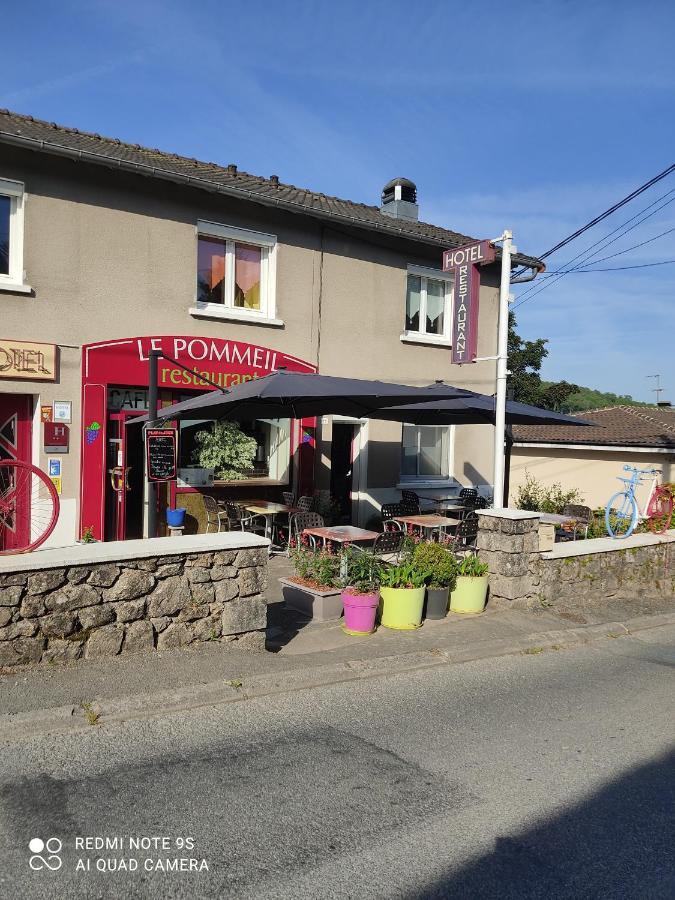 Hotel Le Pommeil Гере Экстерьер фото