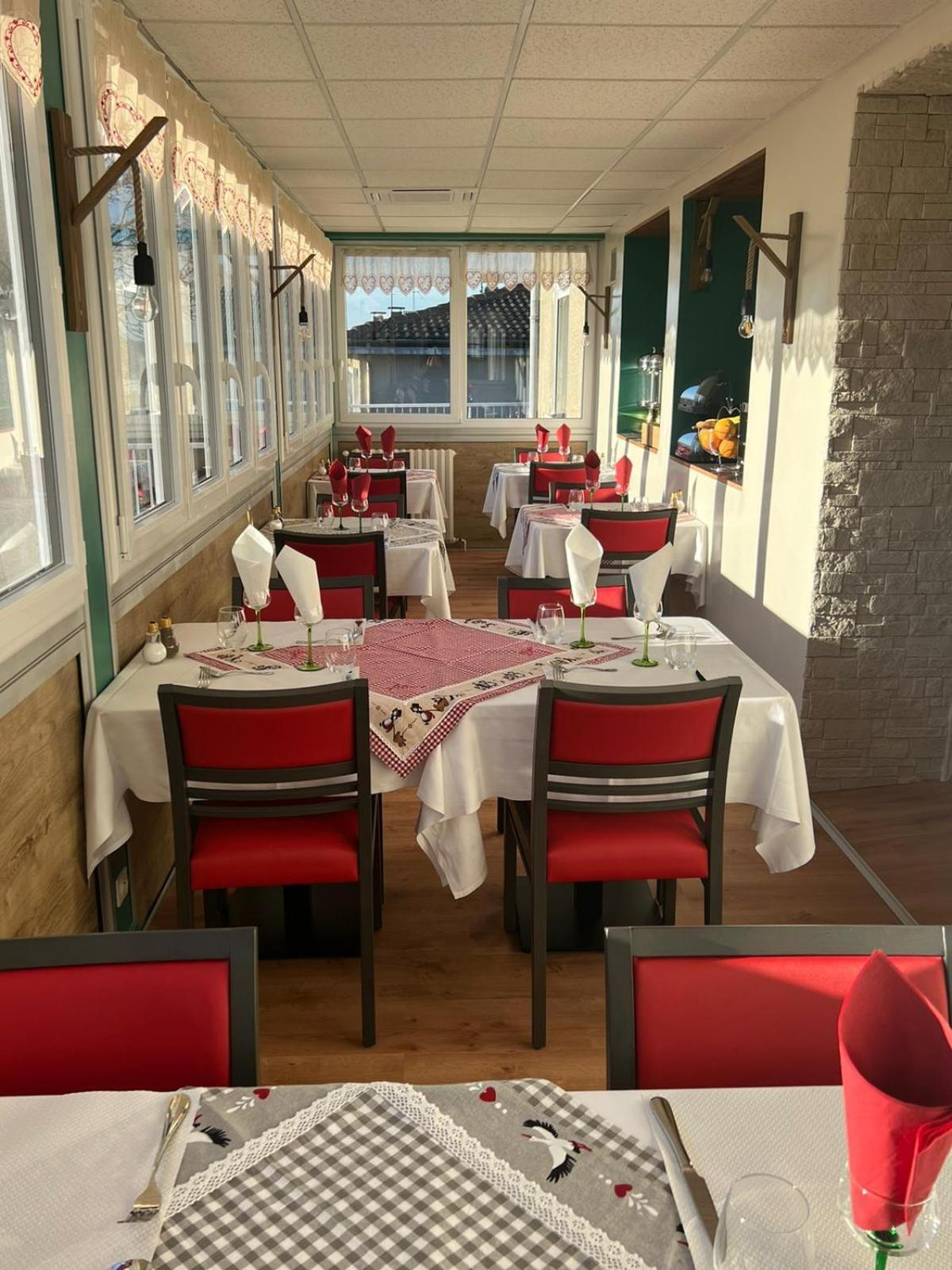 Hotel Le Pommeil Гере Номер фото